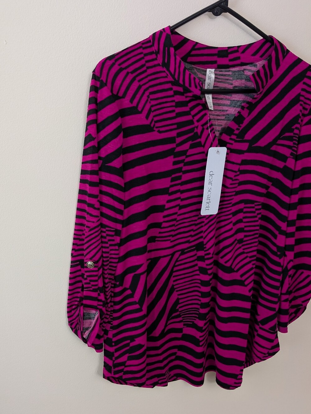 Dear Scarlett Women's Black & Magenta 3/4 Sleeve Lizzy Blouse Sz S,M,L New - Picture 2 of 14